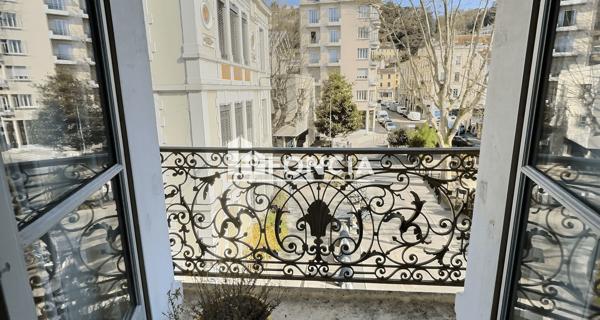 À vendre Appartement 6 pièces 200 m² - Vienne 38200
