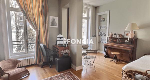 À vendre Appartement 6 pièces 200 m² - Vienne 38200