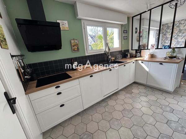 Maison à LANESTER, 56600 - 5 pièces 100m²