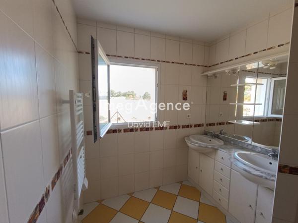 Maison à AIZENAY, 85190 - 5 pièces 104m²