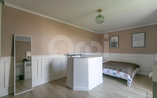 Appartement à vendre    3 pièces • 83,77 m2 Chelles