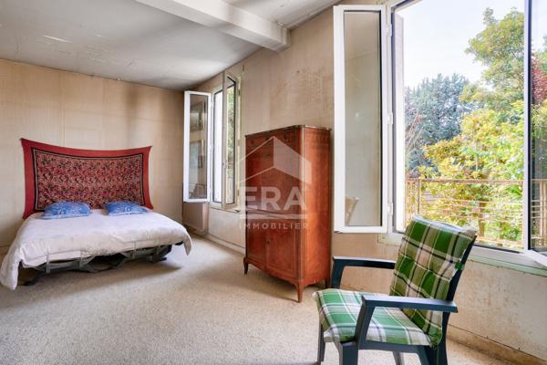 Sèvres Châtaigneraie - Maison de 112,46 m² avec cinq chambres et terrasse arborée