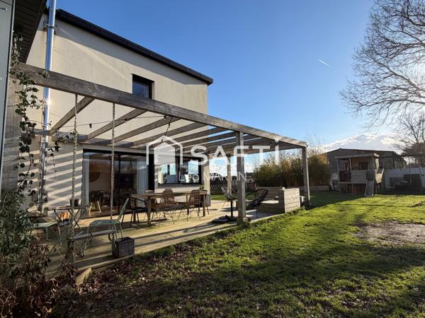 Pavillon de 100m2 - 4 chambres - Jardin