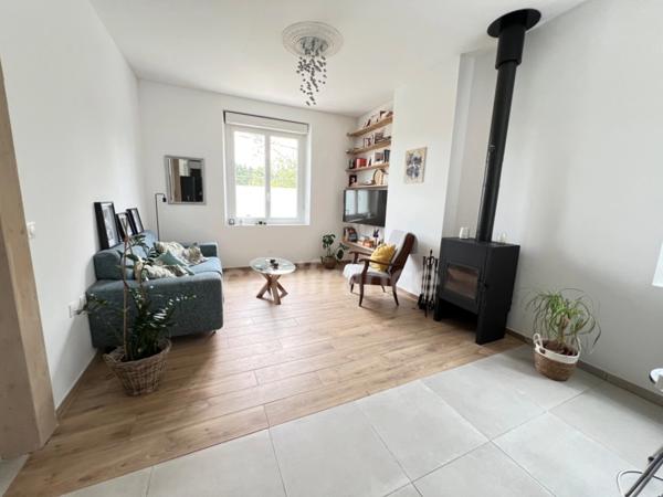 Exclusivité appartement 4 pièces de plein pied rénové avec grands garages à vendre TREMUSON (22)