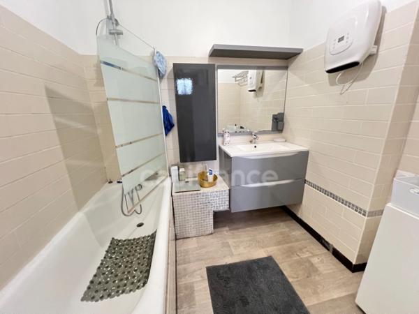 Exclusivité appartement 4 pièces de plein pied rénové avec grands garages à vendre TREMUSON (22)