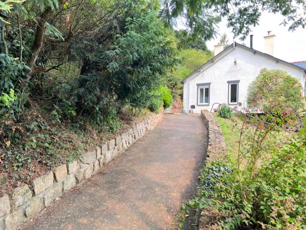 Exclusivité appartement 4 pièces de plein pied rénové avec grands garages à vendre TREMUSON (22)