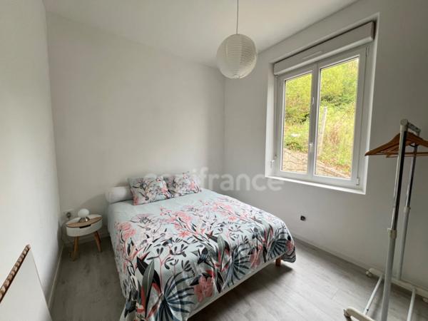 Exclusivité appartement 4 pièces de plein pied rénové avec grands garages à vendre TREMUSON (22)