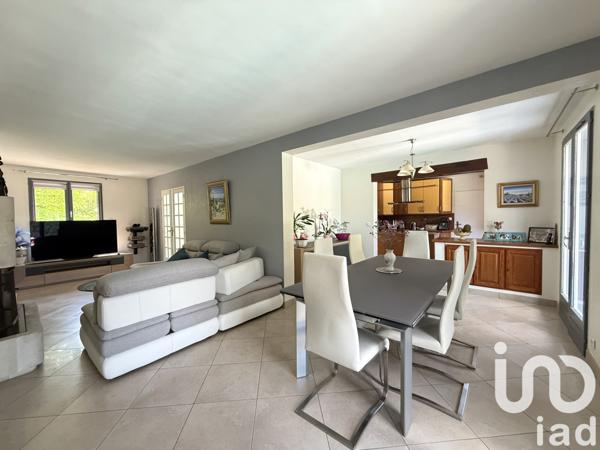 Maison à vendre 6 pièces 152 m² Santeny