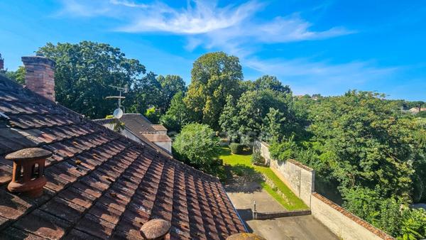 Appartement à vendre ETAMPES (91) centre ville, beau T3 en duplex avec place de parking privative.