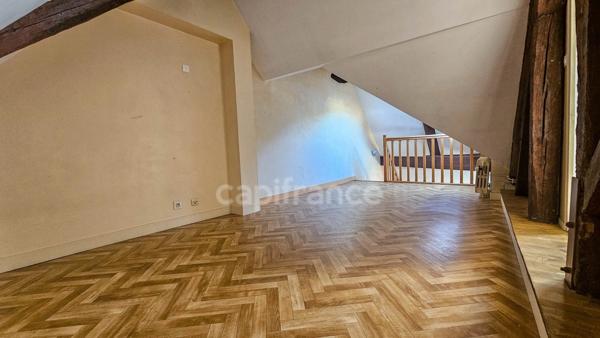 Appartement à vendre ETAMPES (91) centre ville, beau T3 en duplex avec place de parking privative.