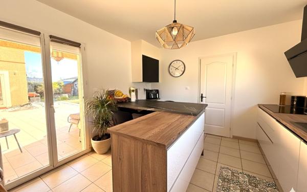 Maison à vendre    6 pièces •  Léguevin