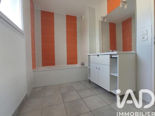 Maison à vendre 4 pièces 88 m² Mours-Saint-Eusèbe