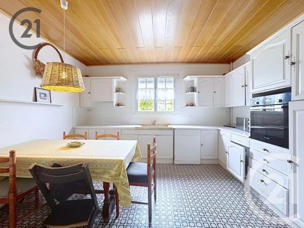 Maison à vendre  6 pièces - 127 m 2   PROVINS  - 77