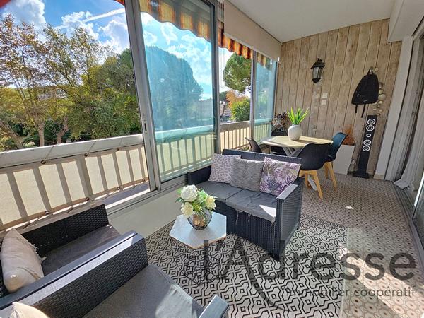 Magnifique 3 pièces Rénové de 74 m² avec parking et cave !