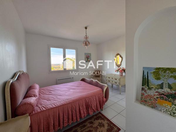 Villa 235m2, parcelle 1900 m2