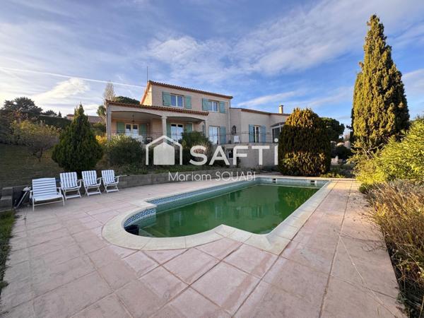 Villa 235m2, parcelle 1900 m2