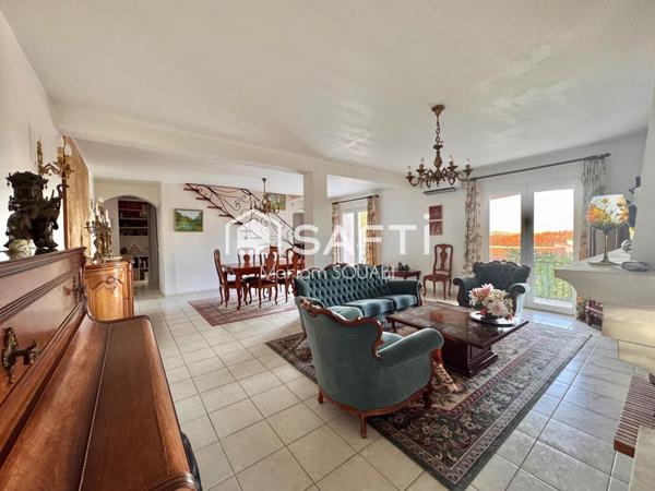 Villa 235m2, parcelle 1900 m2