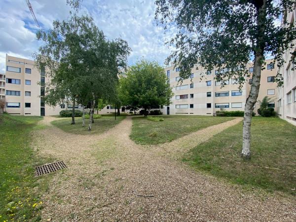 ANGERS - Quartier La Madeleine / St Léonard - Appartement T5 meublé avec parking - Pierre S & Co