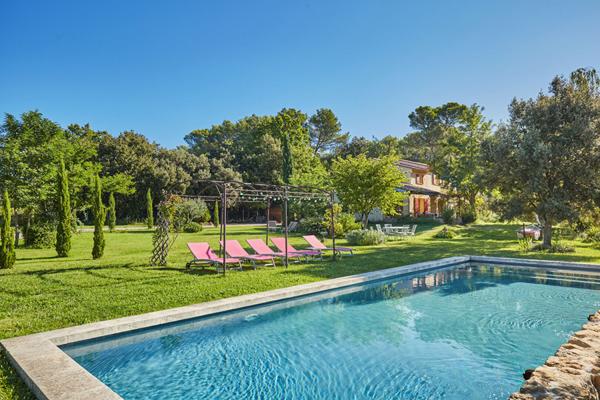 Villa Rognes - Jardin paysagé - Superbe piscine - 6 chambres - terrain 8600m2