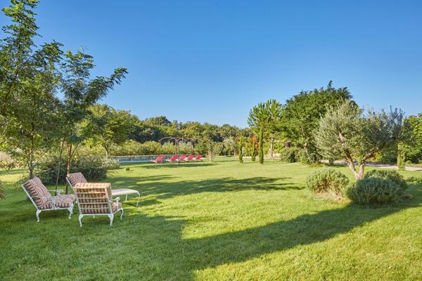 Villa Rognes - Jardin paysagé - Superbe piscine - 6 chambres - terrain 8600m2