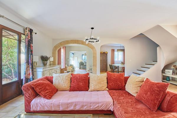 Villa Rognes - Jardin paysagé - Superbe piscine - 6 chambres - terrain 8600m2