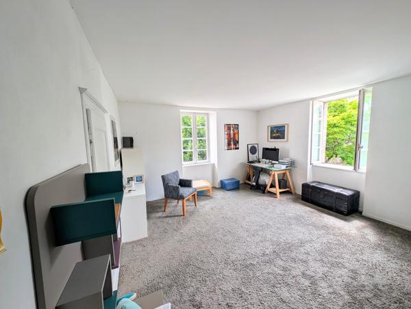 Hypercentre, demeurre patrimoniale,942 m² terrain