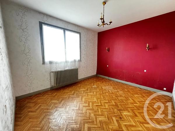 Maison à vendre  5 pièces - 91,44 m 2   AUNEAU BLEURY ST SYMPHORIEN  - 28