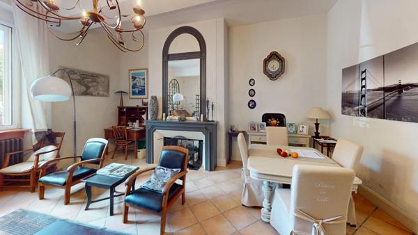 Maison rénovée de 245m² avec jardin à Tonneins – Centre-ville