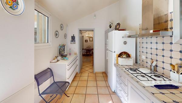 Maison rénovée de 245m² avec jardin à Tonneins – Centre-ville