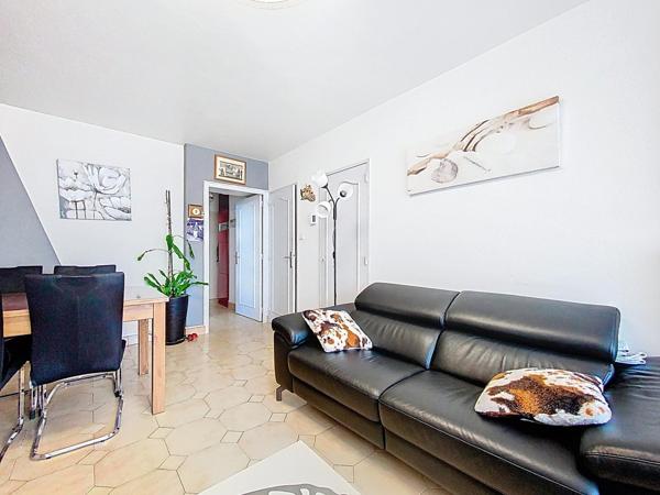 Appartement 3 pièces lumineux au cœur de Saint-Jérôme