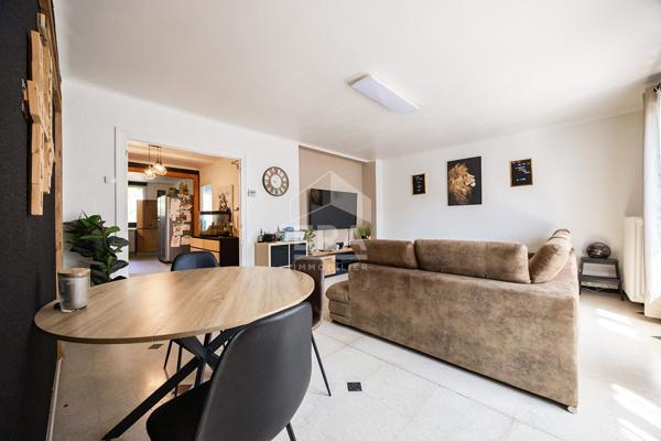 À vendre à Perpignan Saint Gaudérique : Appartement 4 pièces, 3 chambres, garage et balcons