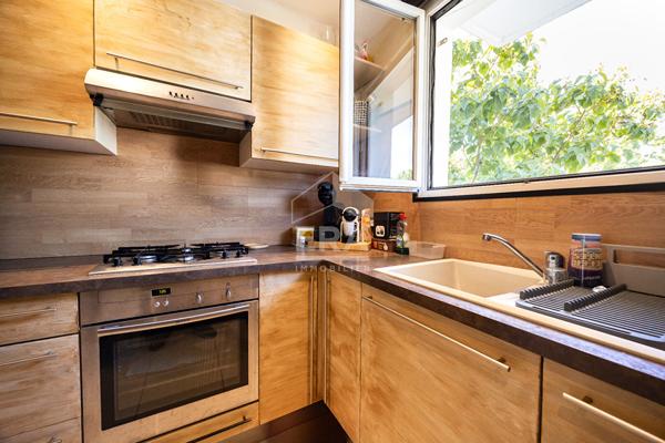 À vendre à Perpignan Saint Gaudérique : Appartement 4 pièces, 3 chambres, garage et balcons