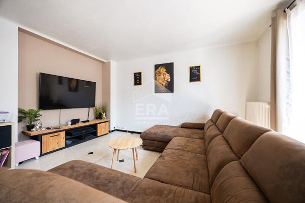 À vendre à Perpignan Saint Gaudérique : Appartement 4 pièces, 3 chambres, garage et balcons