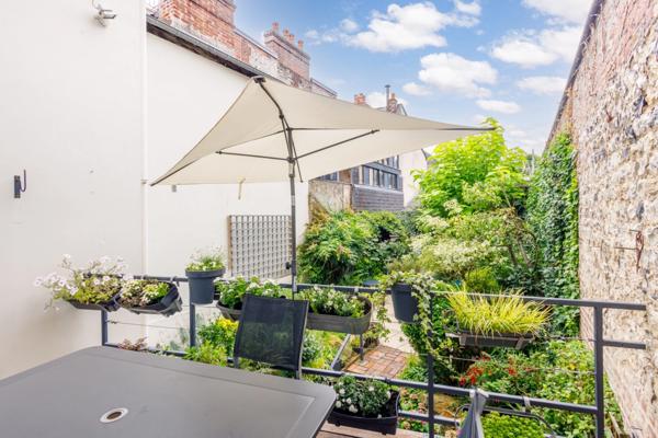 Honfleur – Quartier Sainte-Catherine – Vente en nue-propriété d’un ensemble immobilier de charme avec jardin et terrasse