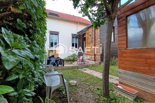 Maison Place du 30 octobre - 80m² - 2/3 chambres