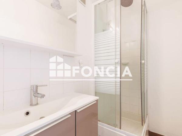 Location Studio 27.3 m² - 10 BIS AVENUE JOSEPH CLAUSSAT Chamalieres 63400