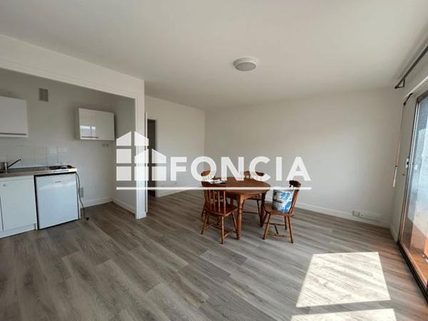 Location Studio 27.3 m² - 10 BIS AVENUE JOSEPH CLAUSSAT Chamalieres 63400