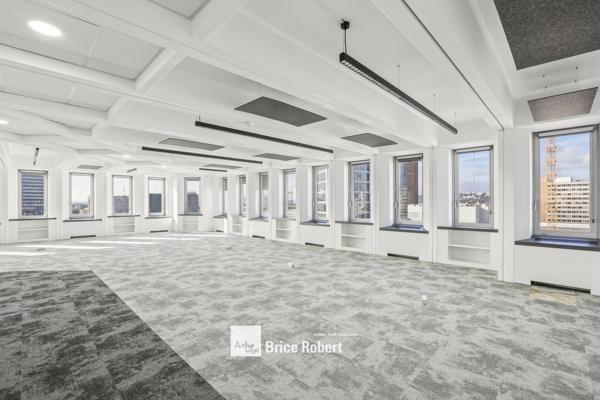 Bureaux opérés Lyon 3 Part-Dieu : Rénovation complète, accès transports