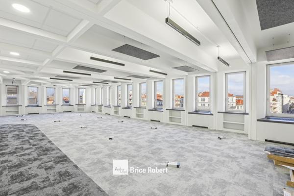 Bureaux opérés Lyon 3 Part-Dieu : Rénovation complète, accès transports