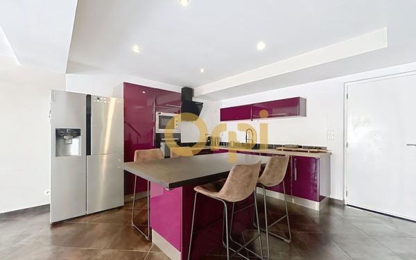 Appartement à vendre    4 pièces • 78 m2 Roquebrune-sur-Argens