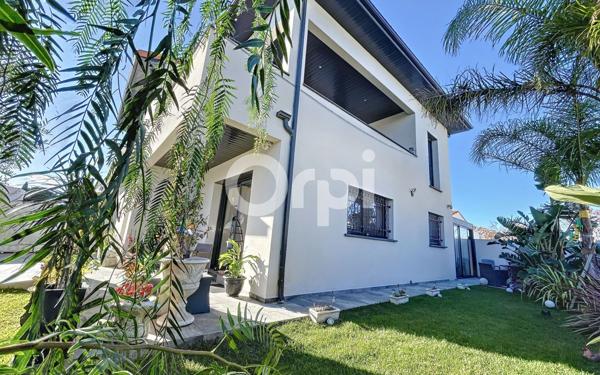 Maison à vendre    6 pièces •  Perpignan