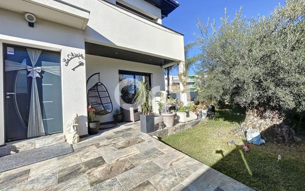 Maison à vendre    6 pièces •  Perpignan