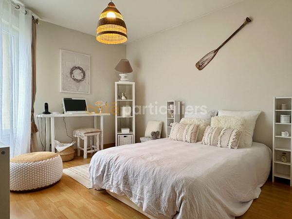 Vente
                Maison150 m² - 6 Pièces -
                    VALOGNES (50700)
