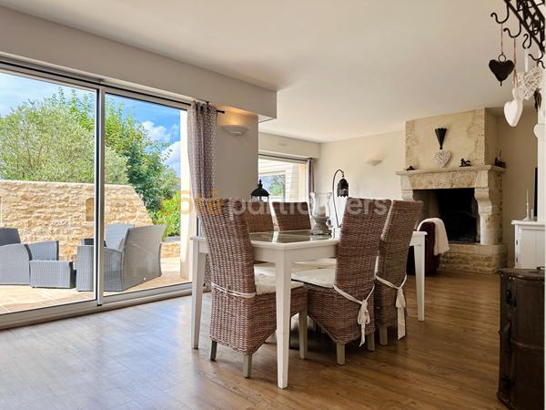 Vente
                Maison150 m² - 6 Pièces -
                    VALOGNES (50700)