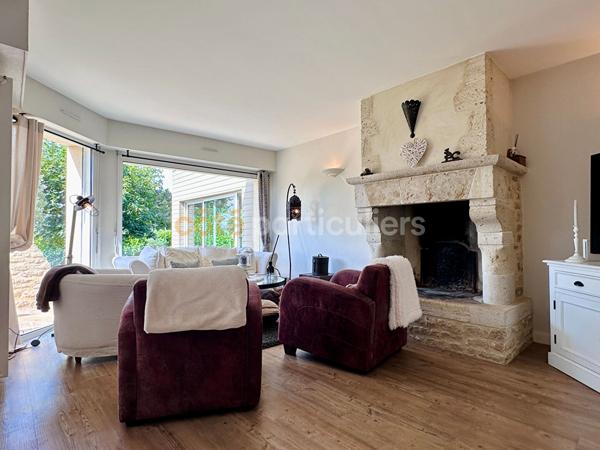 Vente
                Maison150 m² - 6 Pièces -
                    VALOGNES (50700)