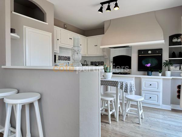 Vente
                Maison150 m² - 6 Pièces -
                    VALOGNES (50700)
