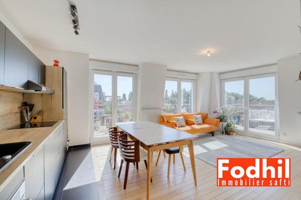 A 5 min du Parc de Sceaux- Appartement 4 pièces avec terrasse de 20 m² et 2 parkings une cave.