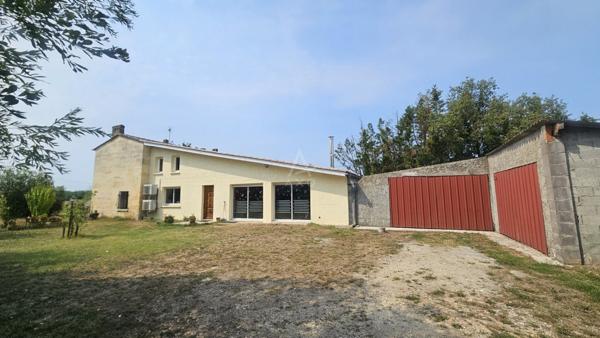 Maison pierre de 210m² avec garage 100m² au calme et sans vis à vis