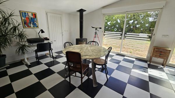 Maison pierre de 210m² avec garage 100m² au calme et sans vis à vis