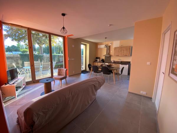 A vendre SONNAZ Appartement T3 de 64m2 en rez de jardin avec cave et parking